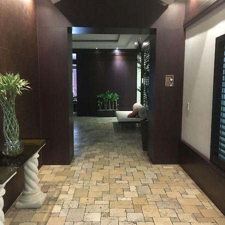 Suites Parque Real Quito Exteriör bild