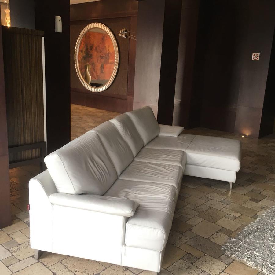 Suites Parque Real Quito Exteriör bild