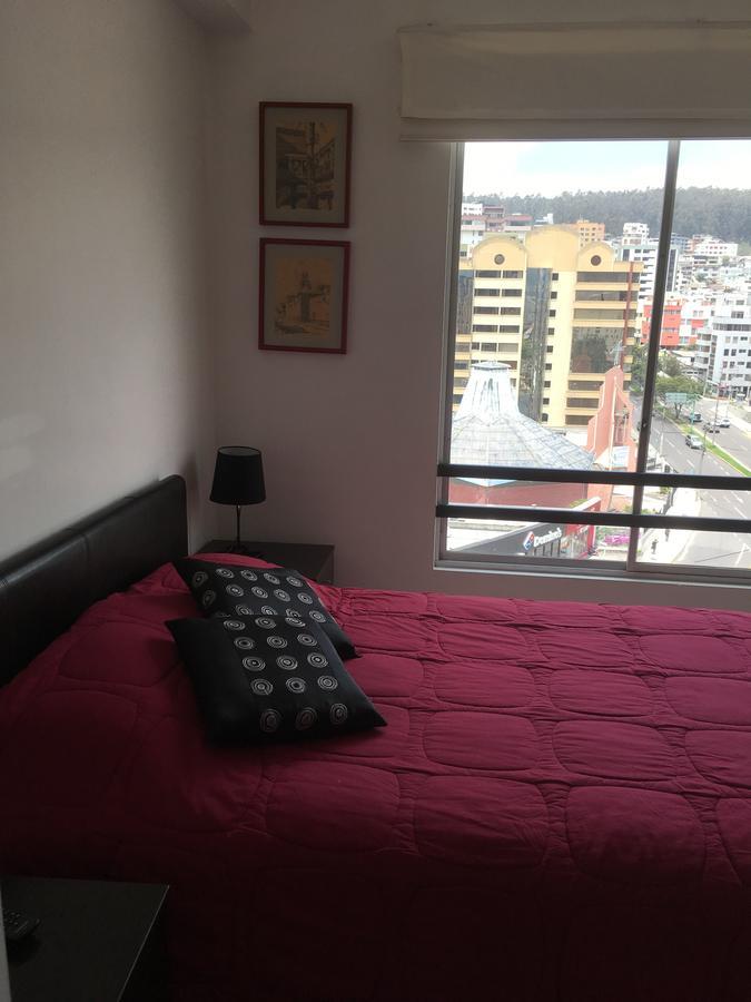 Suites Parque Real Quito Exteriör bild