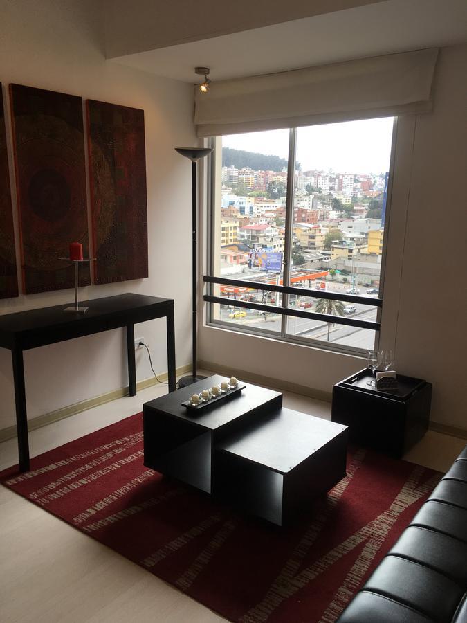 Suites Parque Real Quito Exteriör bild