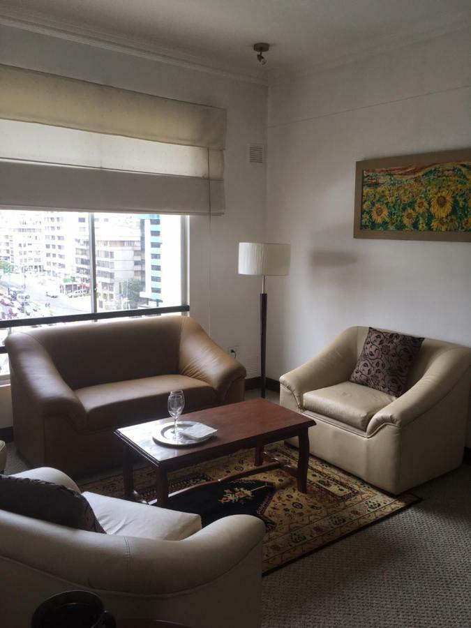 Suites Parque Real Quito Exteriör bild